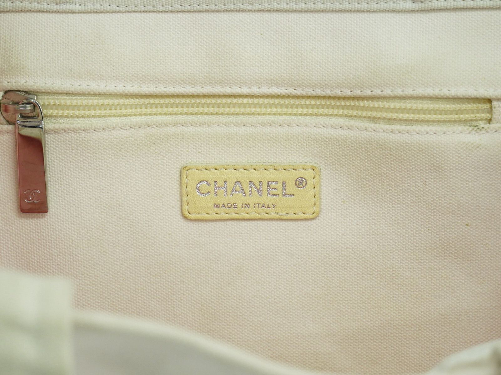 Chanel Chanel Cruise Tote Printed Canvas Size ONE SIZE - 4 Thumbnail