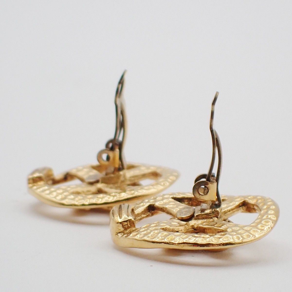 Chanel Chanel Vintage CC Round Cutout Clip-On Earrings Metal Size ONE SIZE - 3 Thumbnail
