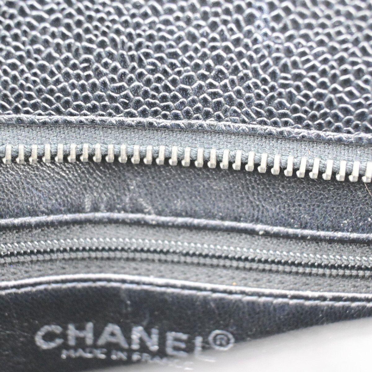 Chanel Chanel Medallion Tote Quilted Caviar Size ONE SIZE - 20 Thumbnail