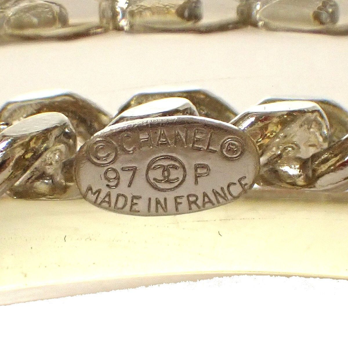 Chanel Chanel Vintage CC Chain Bangle Bracelet Metal Size ONE SIZE - 9 Thumbnail