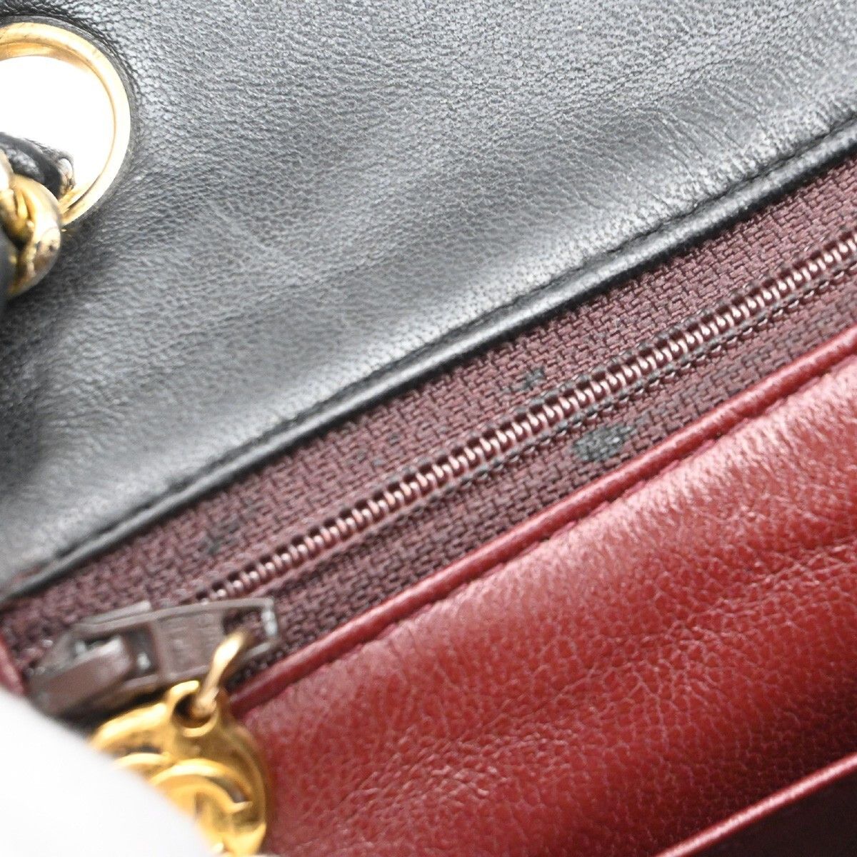 Chanel Chanel Vintage Square Classic Flap Bag Quilted Lambskin Size ONE SIZE - 12 Thumbnail