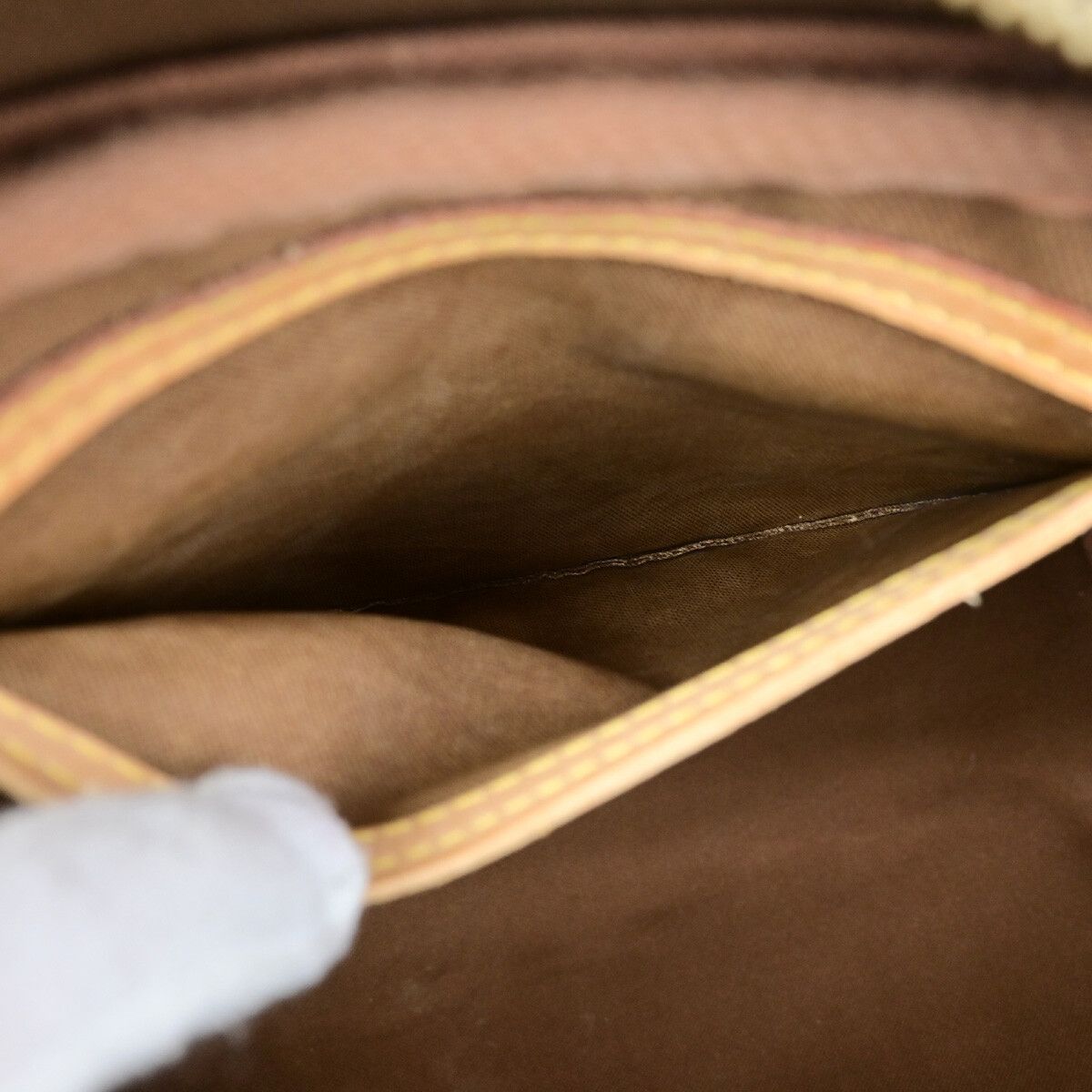 Louis Vuitton Louis Vuitton Montorgueil Handbag Monogram Canvas Size ONE SIZE - 14 Thumbnail