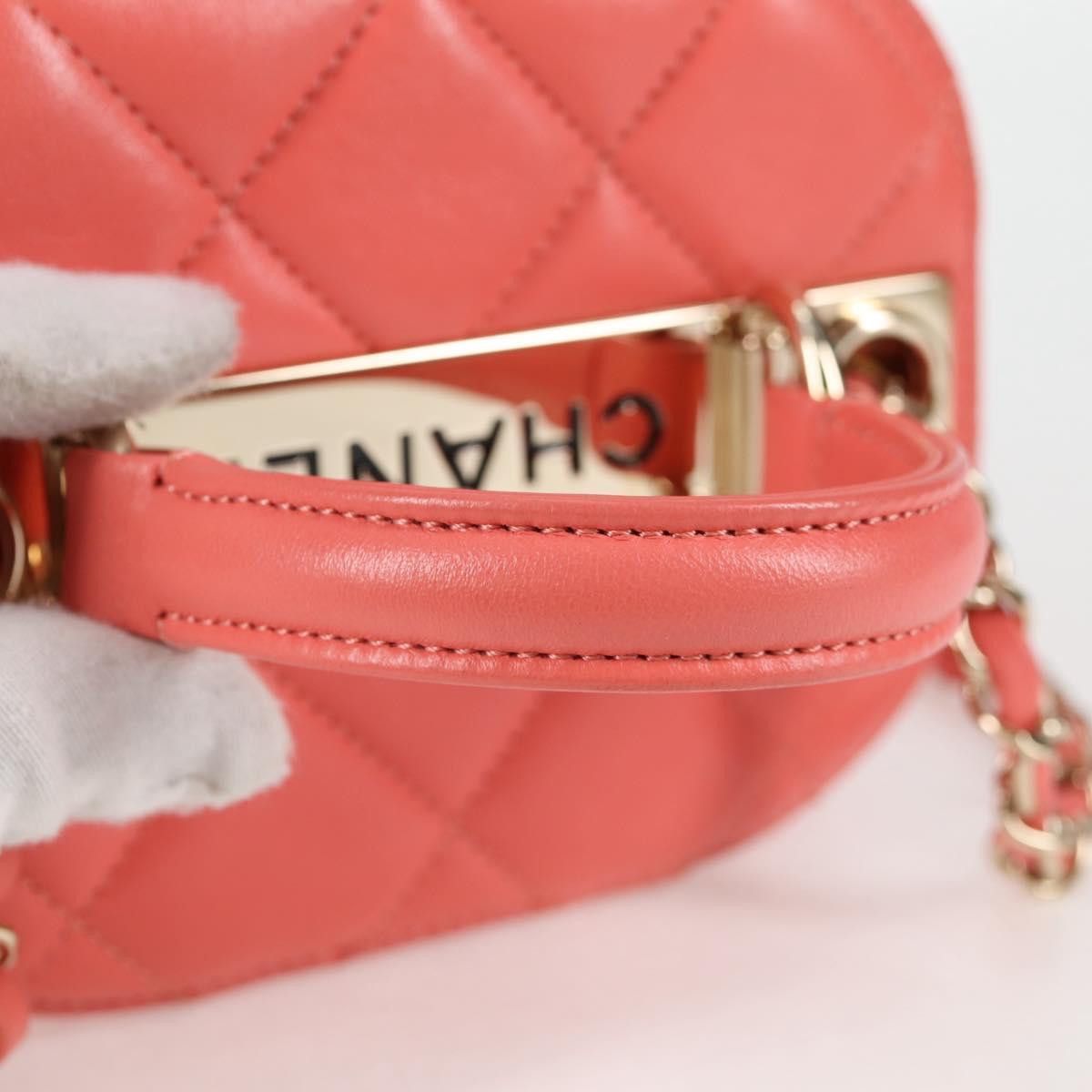 Chanel Chanel Classic Top Handle Vanity Case with Chain Quilted Lambskin Size ONE SIZE - 19 Thumbnail