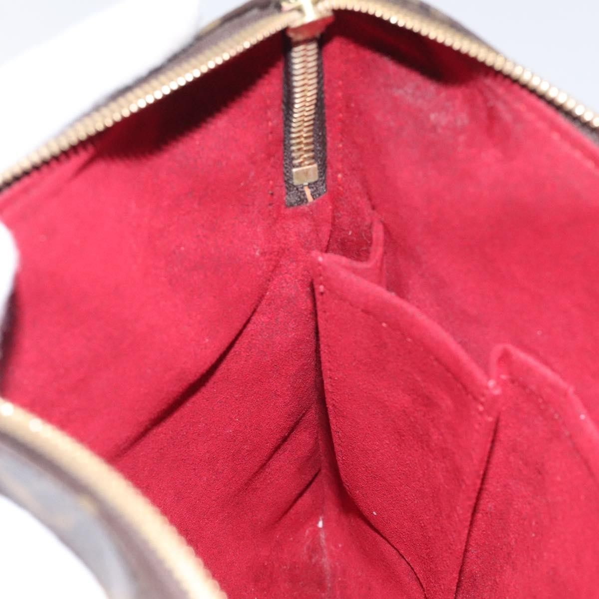 Louis Vuitton Louis Vuitton Coussin Bag Monogram Embossed Lambskin Size ONE SIZE - 20 Thumbnail