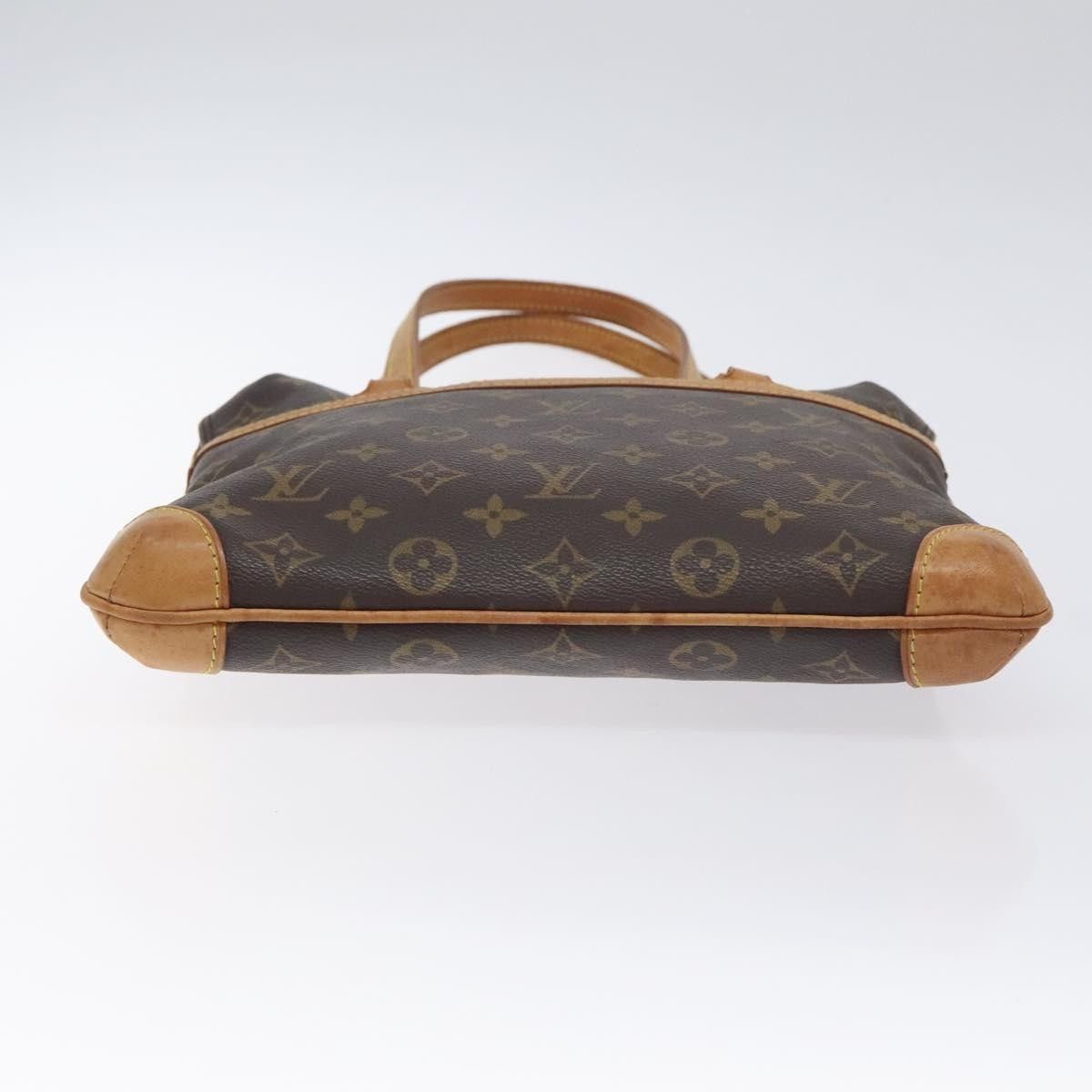 Louis Vuitton Louis Vuitton Coussin Bag Monogram Embossed Lambskin Size ONE SIZE - 18 Thumbnail