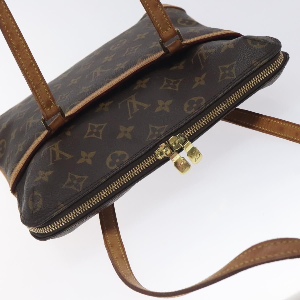Louis Vuitton Louis Vuitton Coussin Bag Monogram Embossed Lambskin Size ONE SIZE - 16 Thumbnail