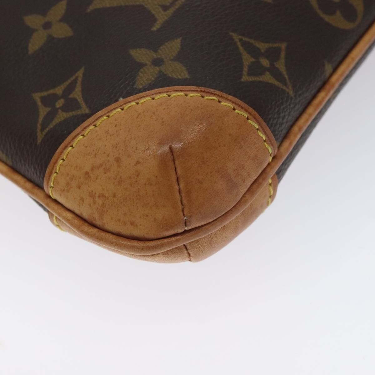 Louis Vuitton Louis Vuitton Coussin Bag Monogram Embossed Lambskin Size ONE SIZE - 11 Thumbnail