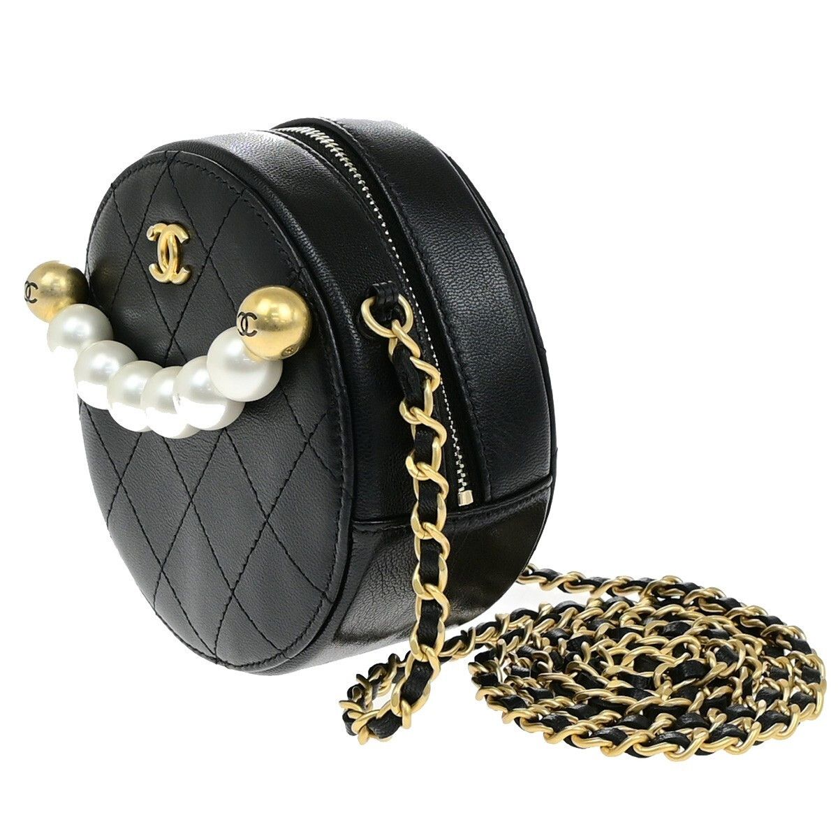 Chanel Chanel Chic Pearls Round Clutch with Chain Quilted Lambskin Size ONE SIZE - 3 Thumbnail