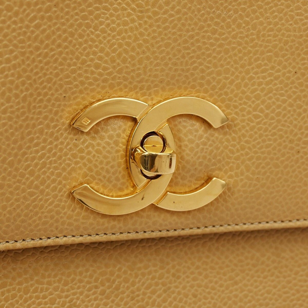 Chanel Chanel Vintage CC Front Pocket shoulder Bag Calfskin Leather Size ONE SIZE - 11 Thumbnail