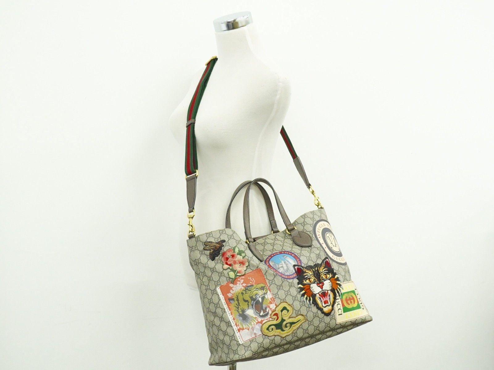Gucci Gucci Courrier Convertible Soft Open Tote GG Coated Canvas with Applique Size ONE SIZE - 12 Thumbnail