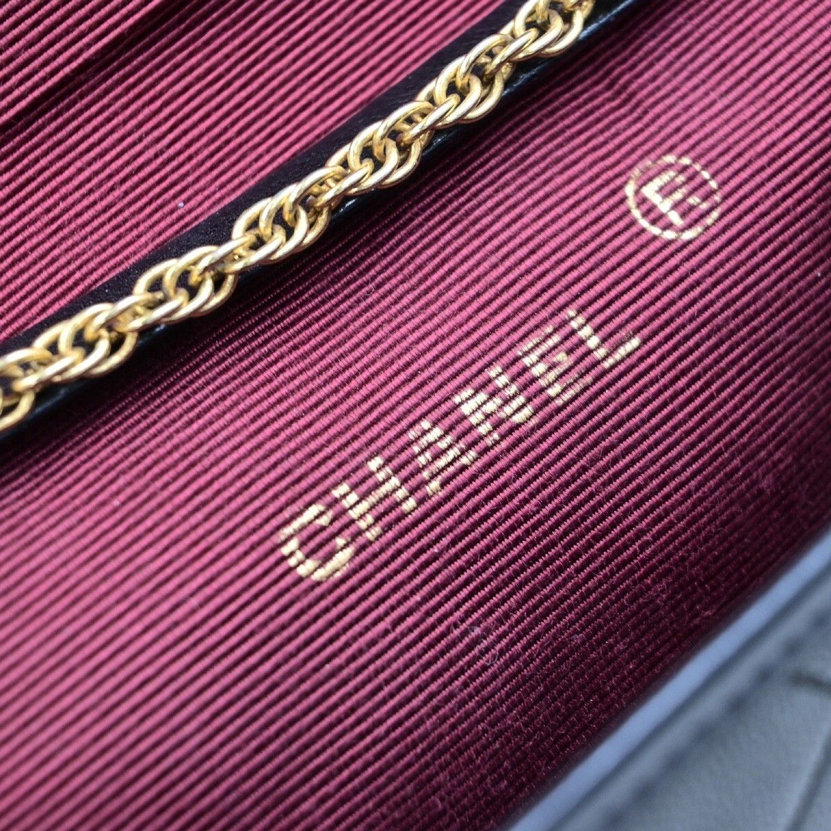 Chanel Chanel Vintage Round Flap Bag Quilted Lambskin Size ONE SIZE - 6 Thumbnail