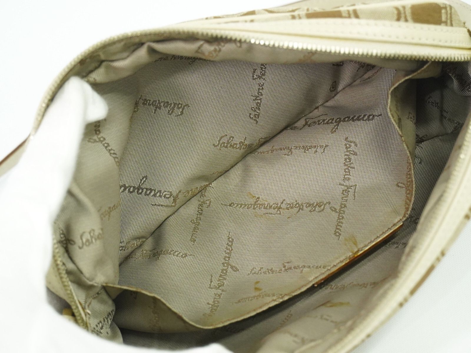 Salvatore Ferragamo Salvatore Ferragamo Gancini Shoulder Bag Canvas Size ONE SIZE - 14 Thumbnail