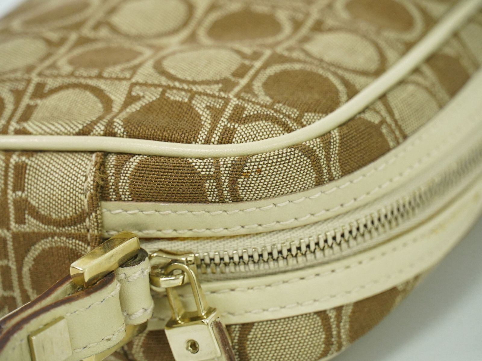 Salvatore Ferragamo Salvatore Ferragamo Gancini Shoulder Bag Canvas Size ONE SIZE - 8 Thumbnail