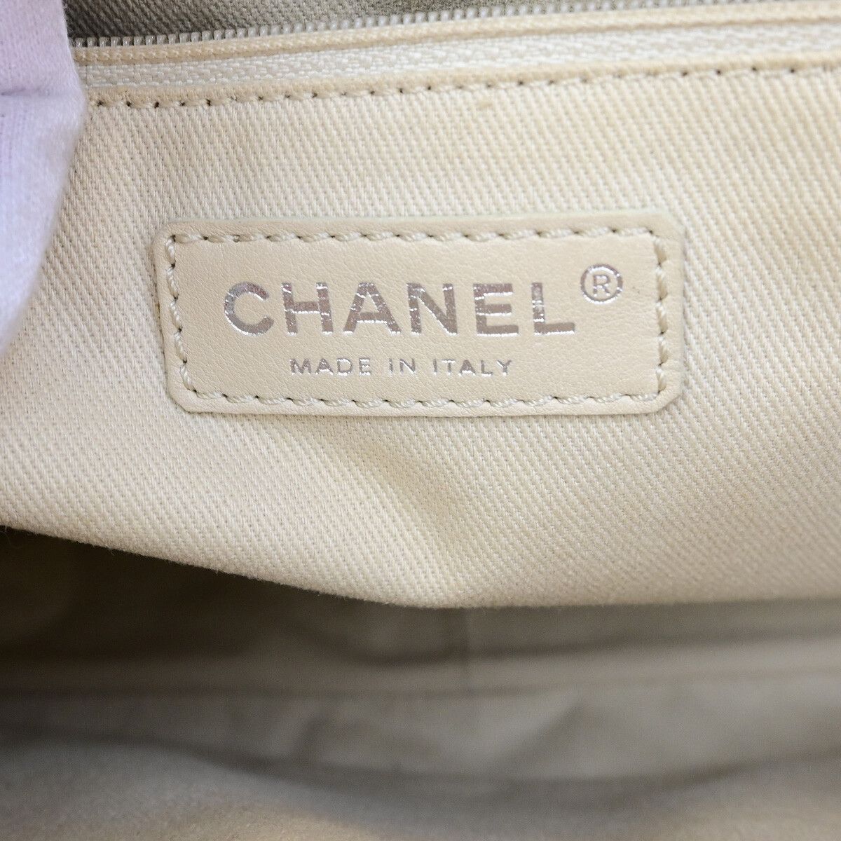 Chanel Chanel Petite Shopping Tote Quilted Calfskin Size ONE SIZE - 6 Thumbnail