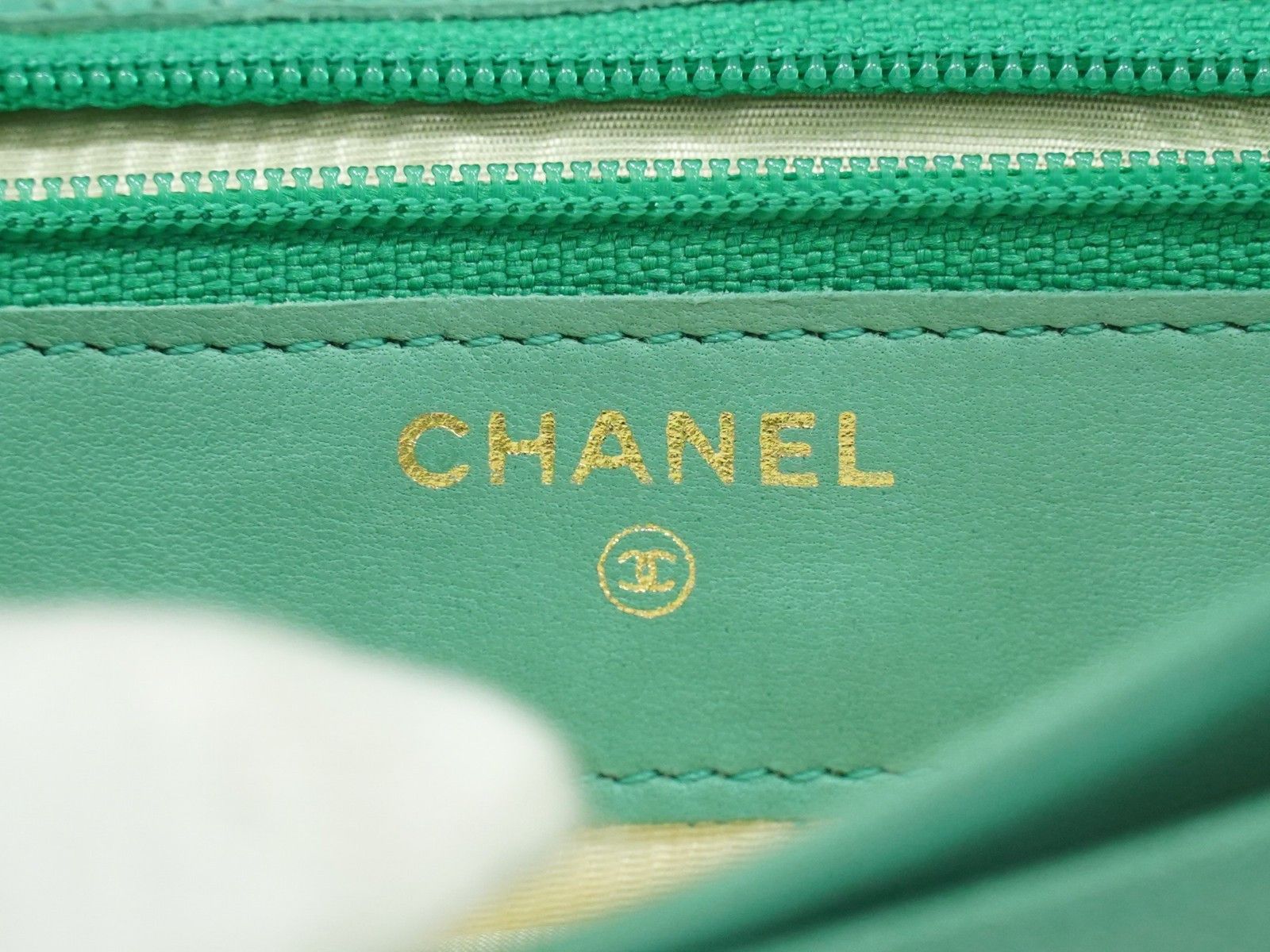 Chanel Chanel CC Compact Wallet Caviar Size ONE SIZE - 6 Thumbnail