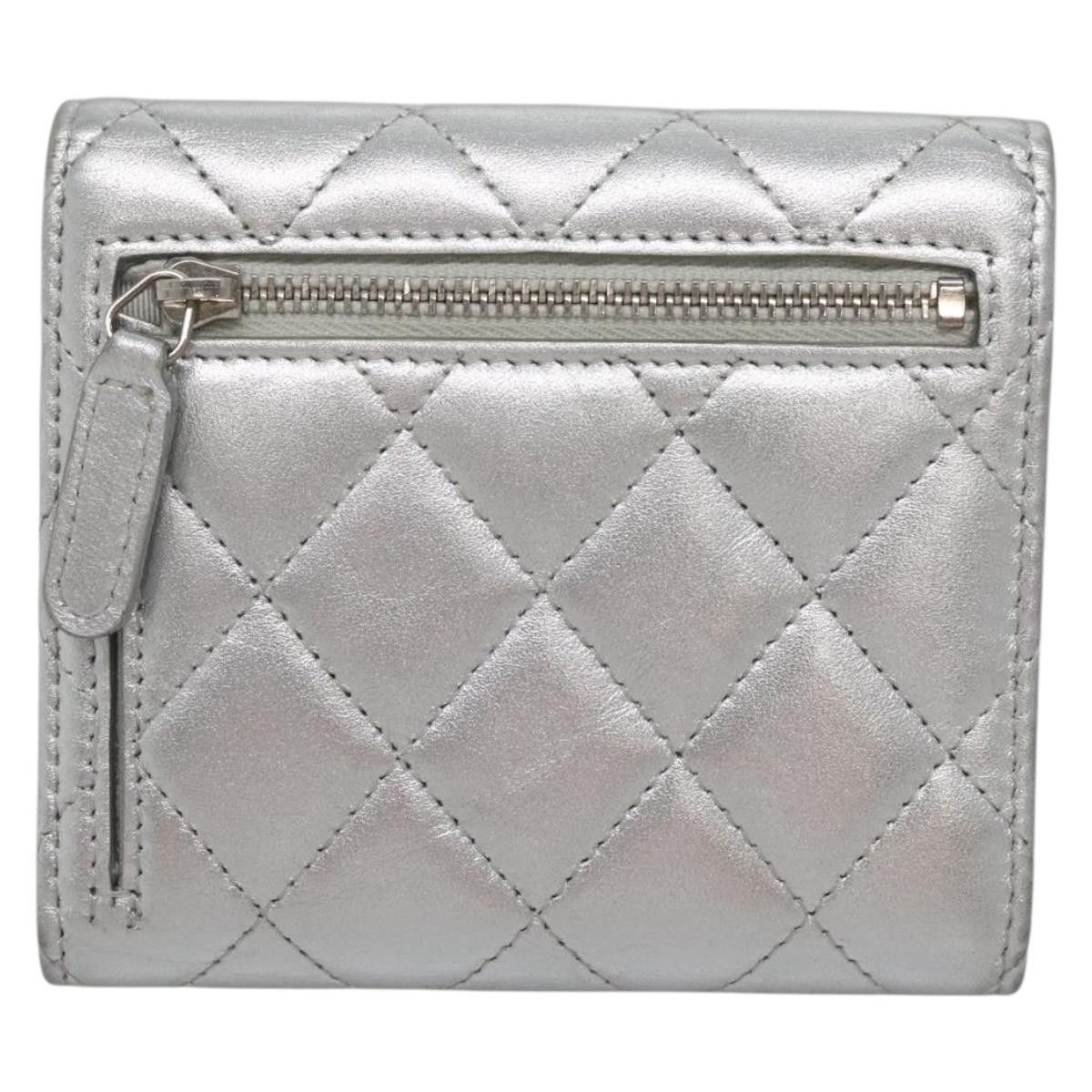 Chanel Chanel CC Compact Wallet Quilted Lambskin Size ONE SIZE - 2 Thumbnail