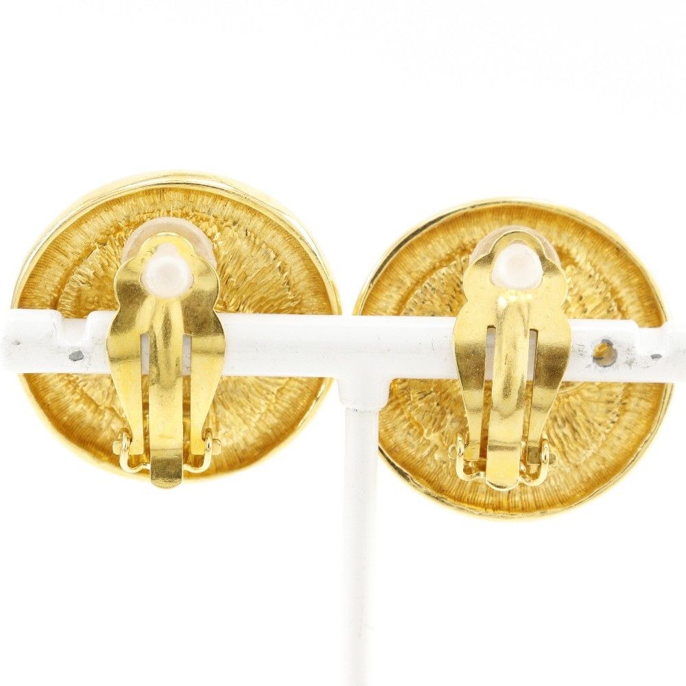 Chanel Chanel Vintage Round CC Clip-On Earrings Metal Size ONE SIZE - 2 Thumbnail