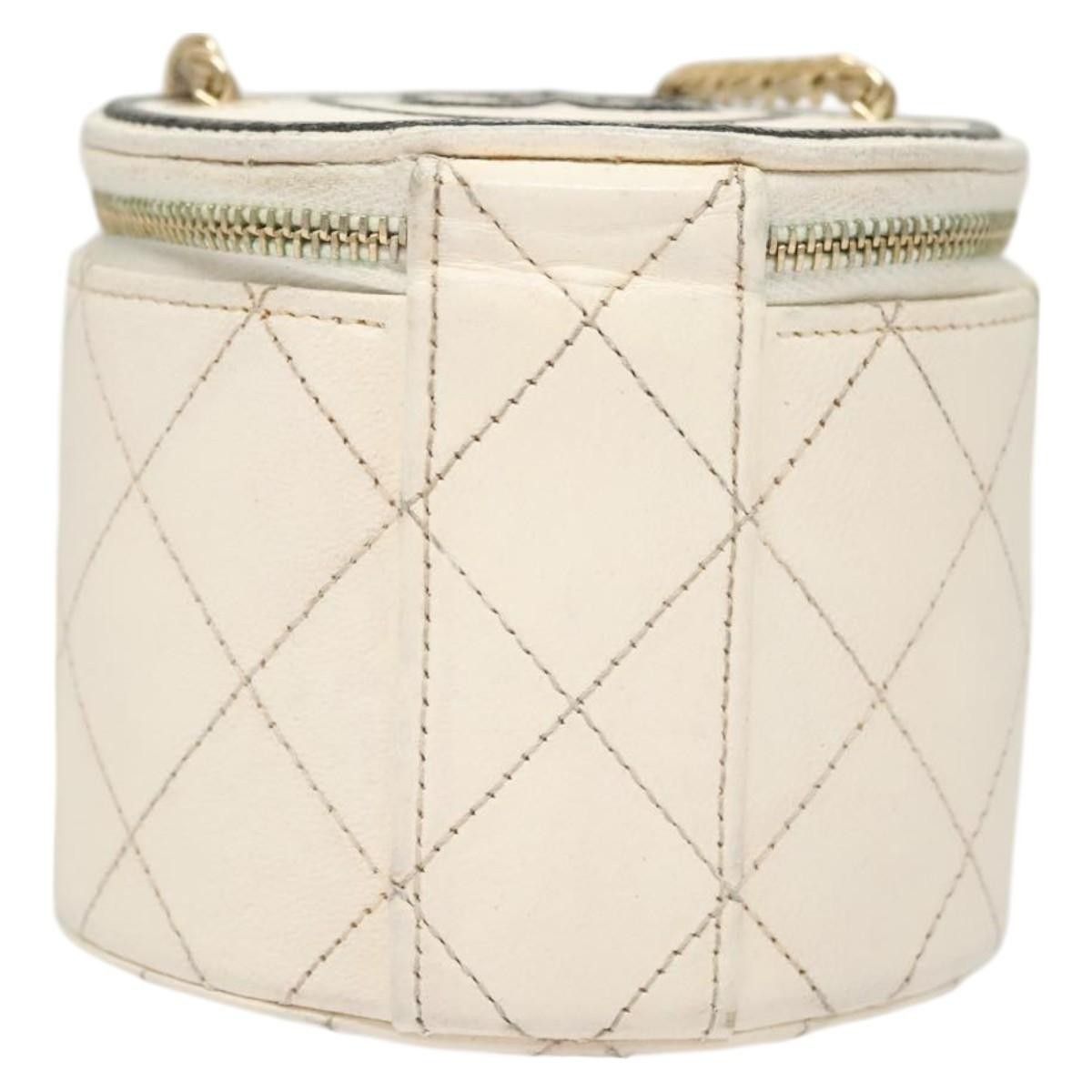 Chanel Chanel CC Round Vanity Case with Chain Quilted Lambskin Size ONE SIZE - 2 Thumbnail