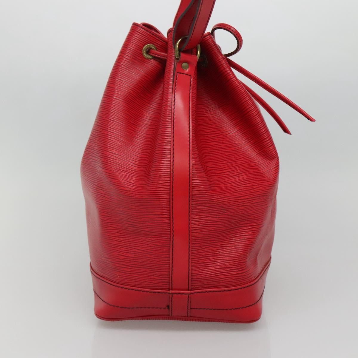 Louis Vuitton Louis Vuitton Petit Noe Handbag Epi Leather Size ONE SIZE - 3 Thumbnail