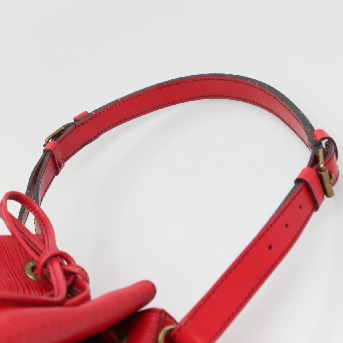 Louis Vuitton Louis Vuitton Petit Noe Handbag Epi Leather Size ONE SIZE - 17 Thumbnail