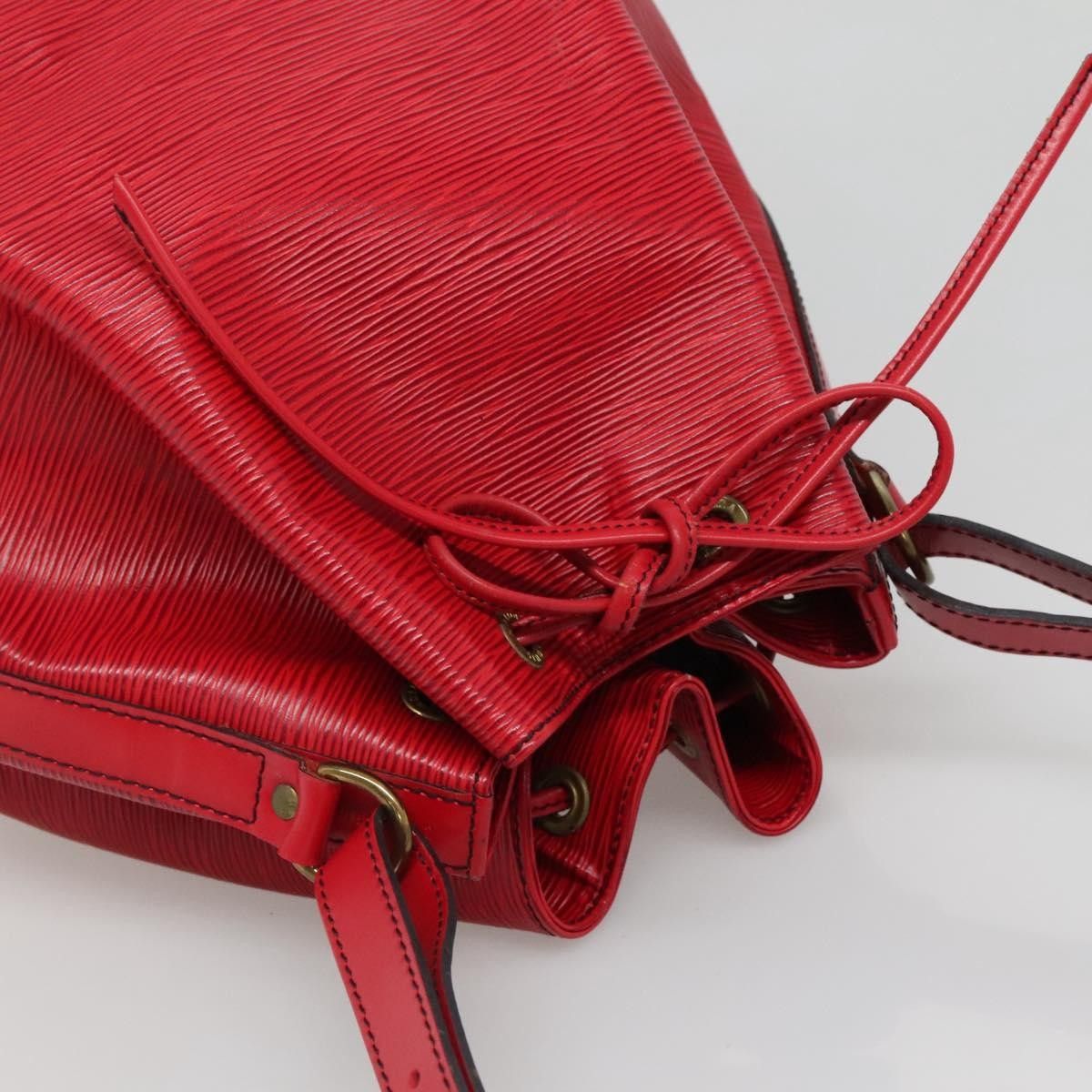 Louis Vuitton Louis Vuitton Petit Noe Handbag Epi Leather Size ONE SIZE - 16 Thumbnail