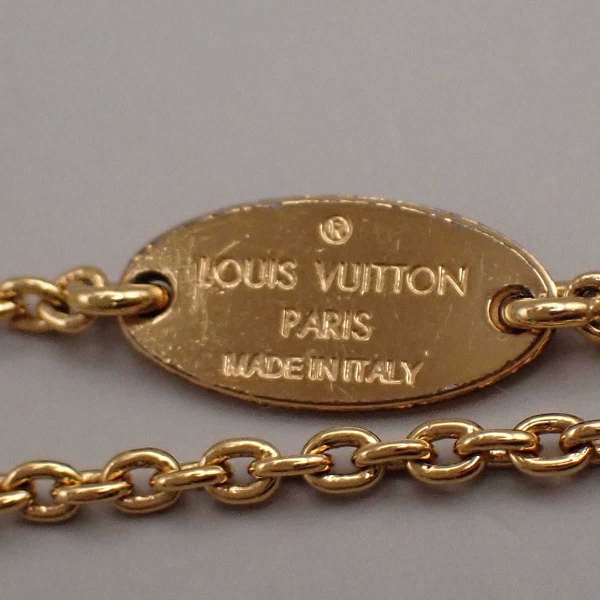 Louis Vuitton Louis Vuitton Essential V Bracelet Metal Size ONE SIZE - 7 Thumbnail