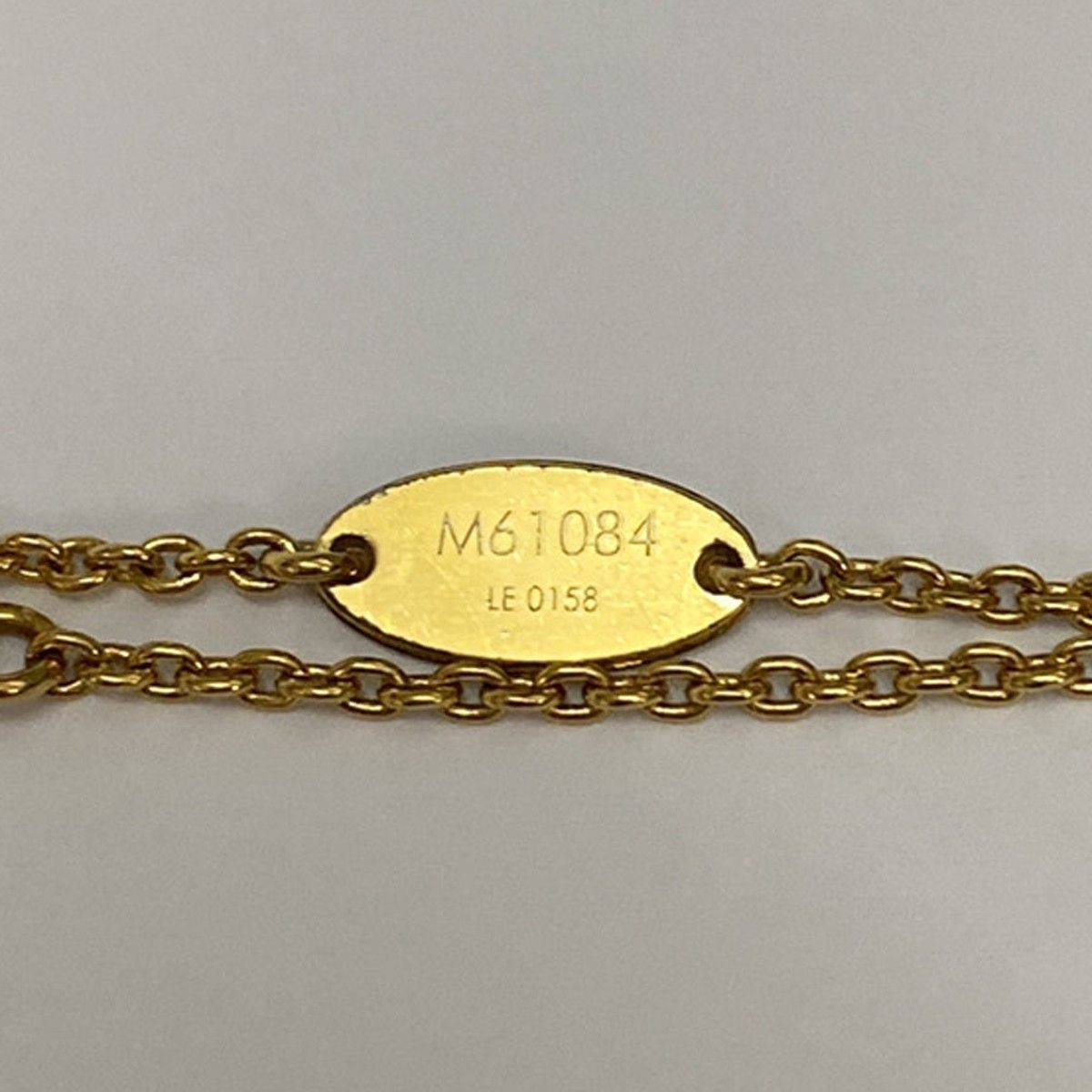 Louis Vuitton Louis Vuitton Essential V Bracelet Metal Size ONE SIZE - 6 Thumbnail