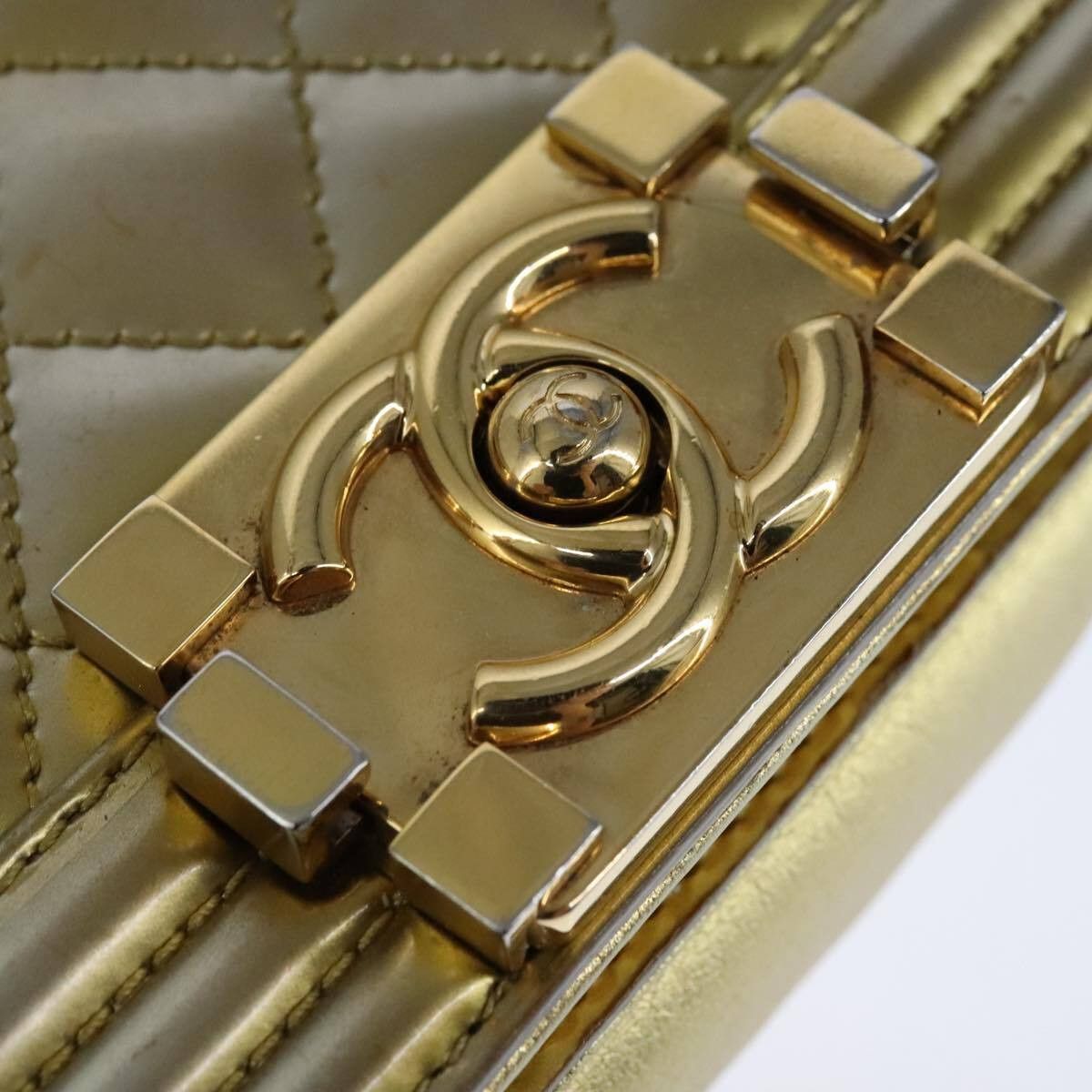 Chanel Chanel Boy Flap Bag Quilted Patent Size ONE SIZE - 13 Thumbnail