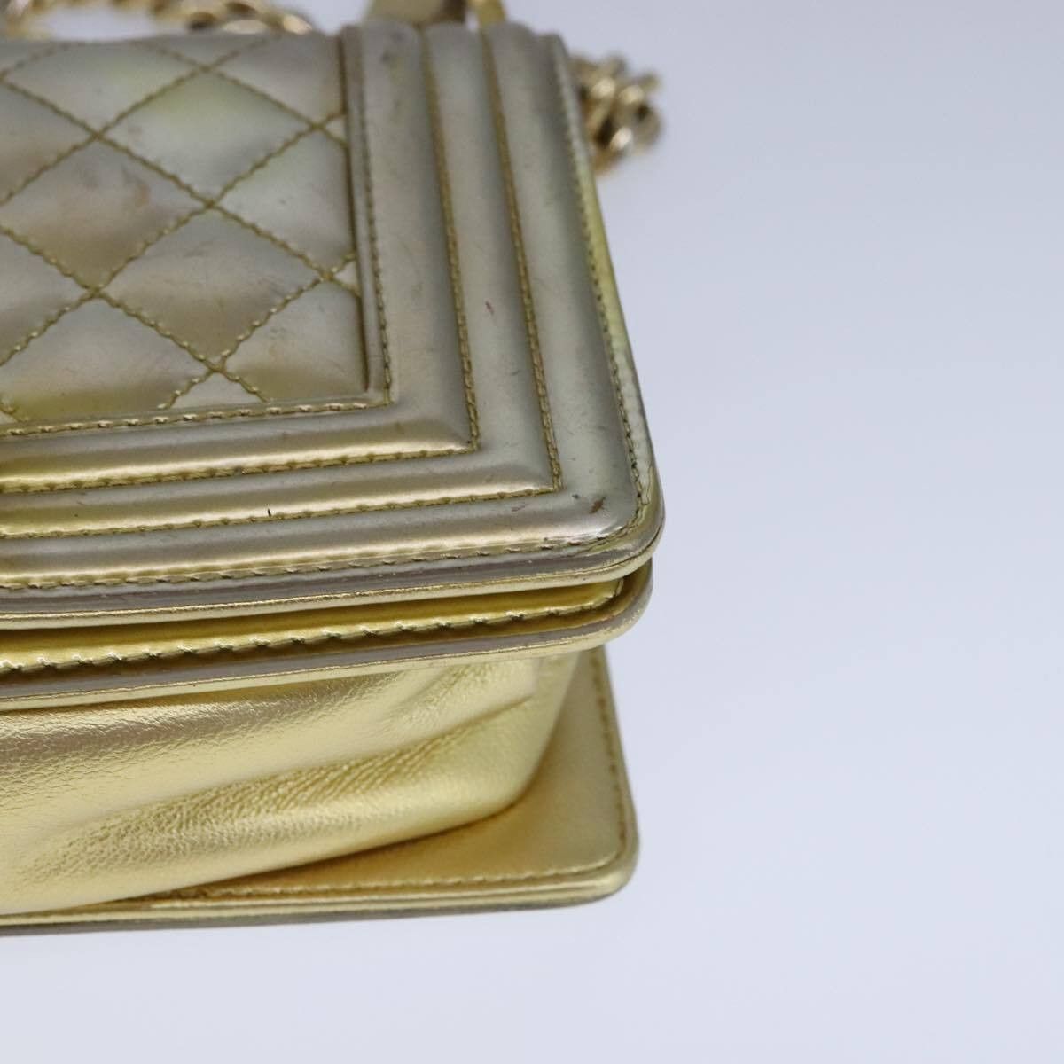 Chanel Chanel Boy Flap Bag Quilted Patent Size ONE SIZE - 10 Thumbnail