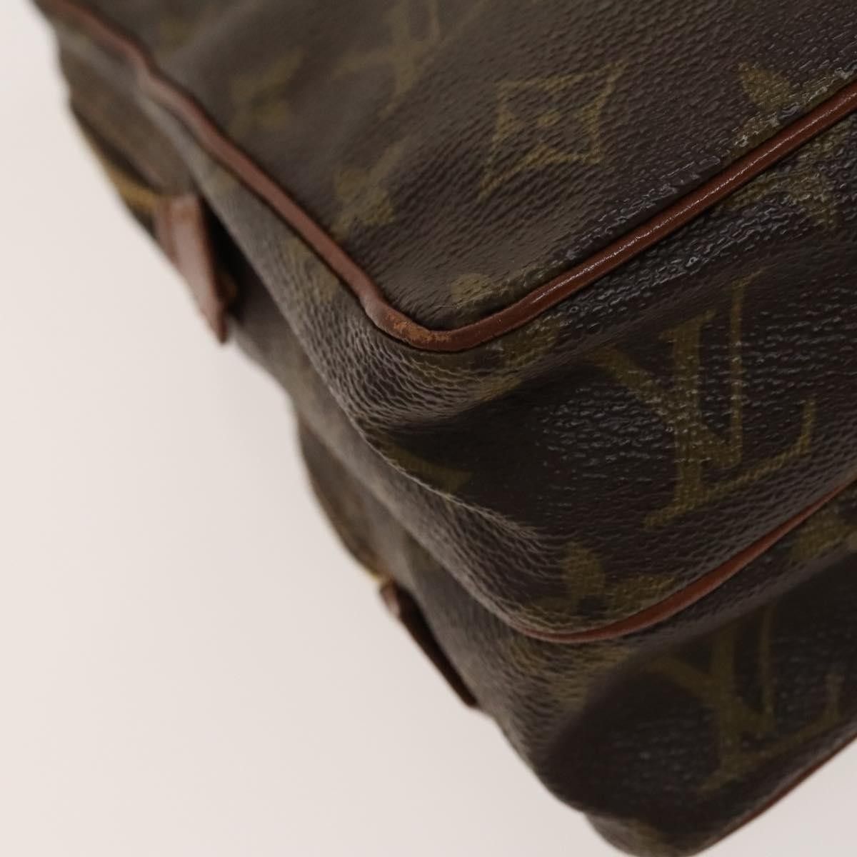 Louis Vuitton Louis Vuitton Amazone Bag Monogram Canvas Size ONE SIZE - 11 Thumbnail
