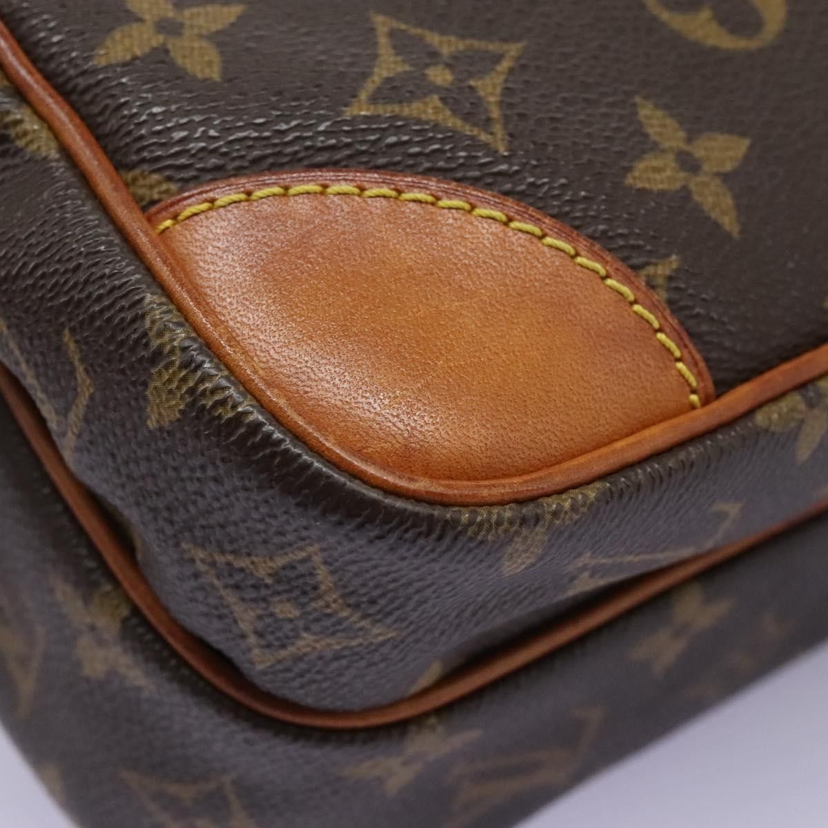 Louis Vuitton Louis Vuitton Amazone Bag Monogram Canvas Size ONE SIZE - 11 Thumbnail