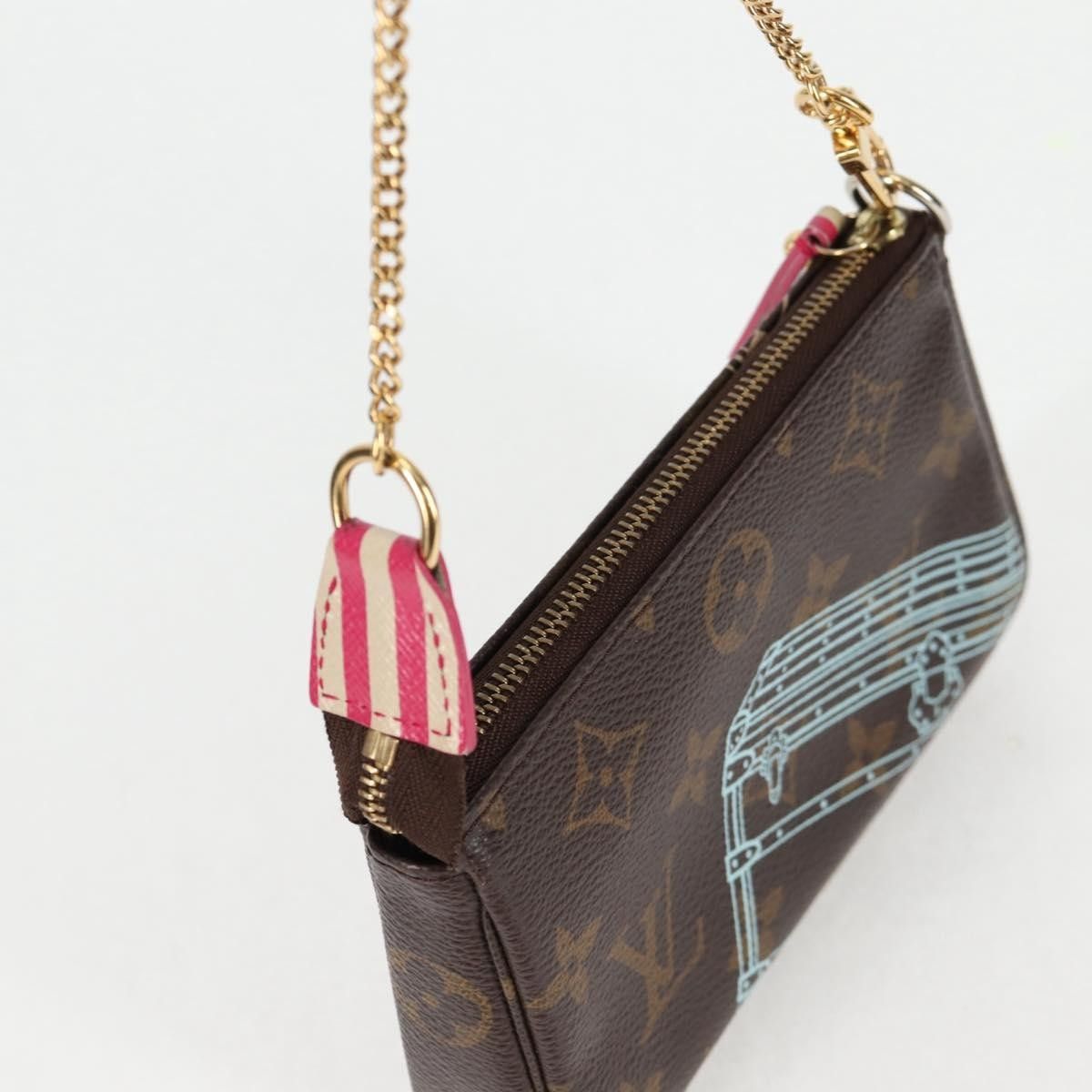 Louis Vuitton Louis Vuitton Pochette Accessoires Limited Edition Christmas Animation Monogram Canvas Size ONE SIZE - 17 Thumbnail