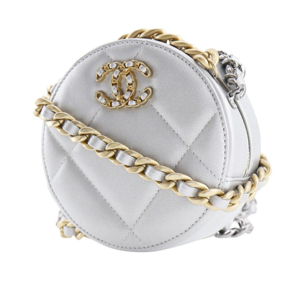 Chanel Chanel 19 Round Clutch with Chain Quilted Leather Size ONE SIZE - 3 Thumbnail
