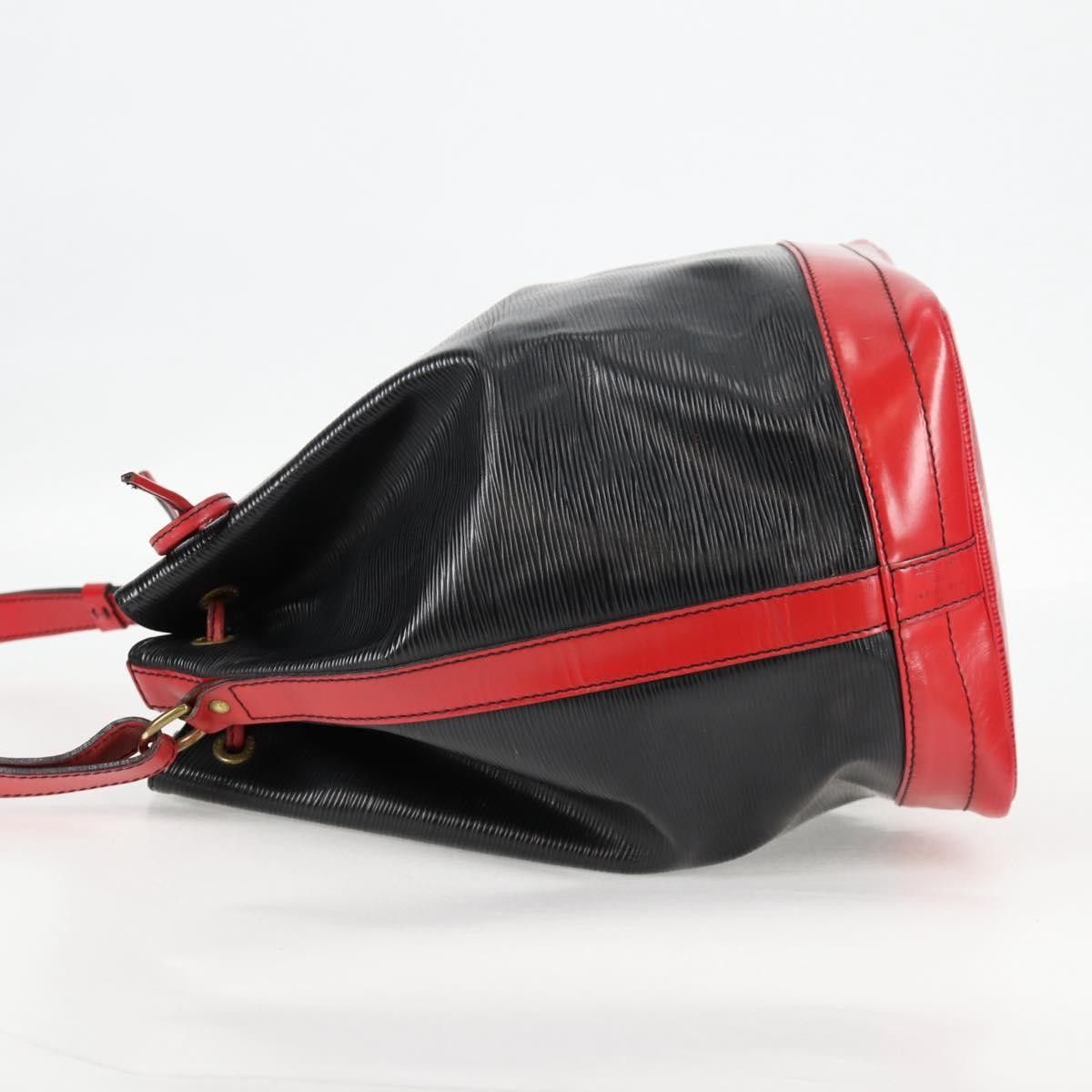 Louis Vuitton Louis Vuitton Noe Handbag Epi Leather Size ONE SIZE - 3 Thumbnail