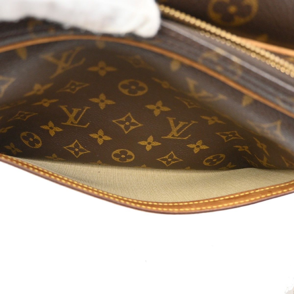 Louis Vuitton Louis Vuitton Reporter Bag Monogram Canvas Size ONE SIZE - 19 Thumbnail