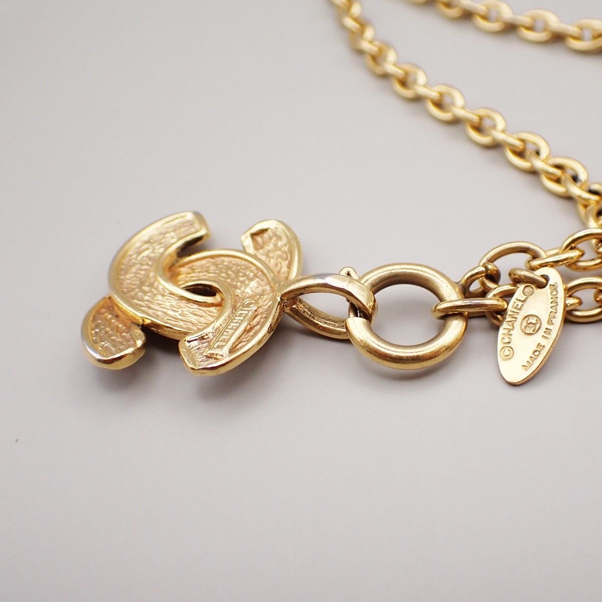 Chanel Chanel Vintage Quilted CC Pendant Necklace Metal Size ONE SIZE - 6 Thumbnail