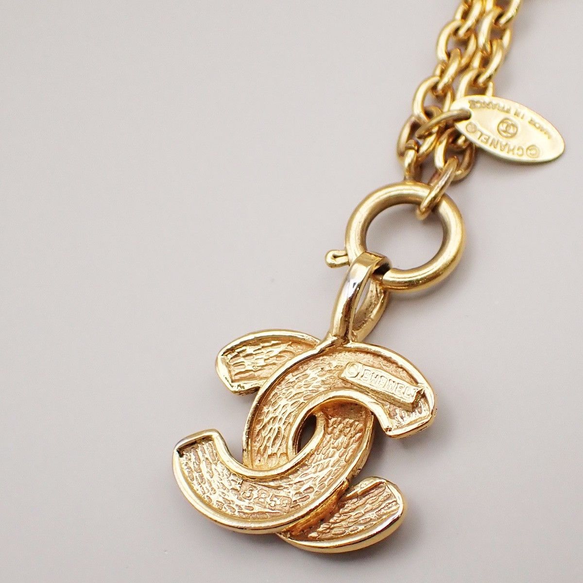 Chanel Chanel Vintage Quilted CC Pendant Necklace Metal Size ONE SIZE - 3 Thumbnail