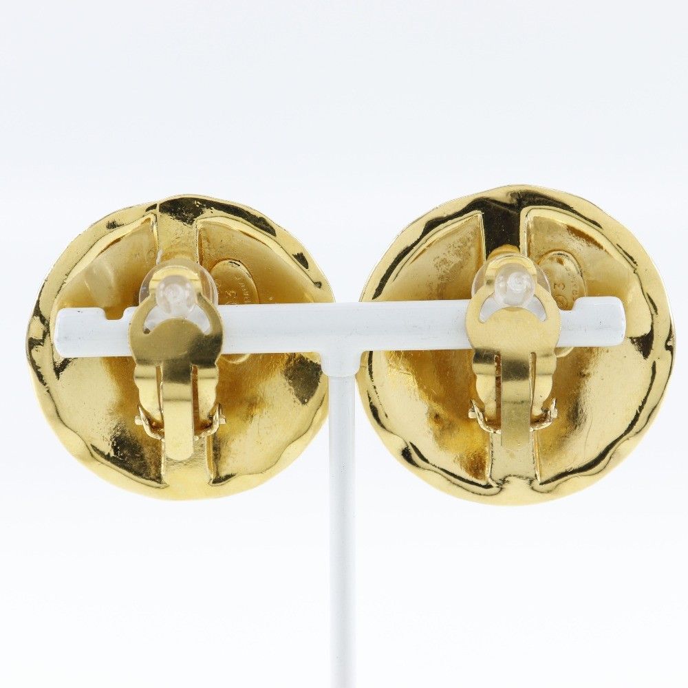 Chanel Chanel Vintage CC Quilted Round Button Clip-On Earrings Metal Size ONE SIZE - 2 Thumbnail