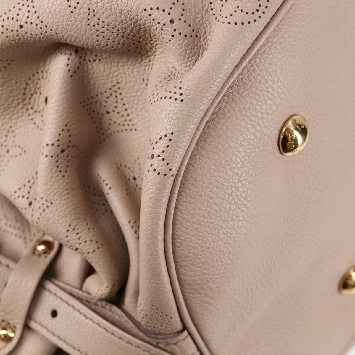 Louis Vuitton Louis Vuitton XL Hobo Mahina Leather Size ONE SIZE - 12 Thumbnail