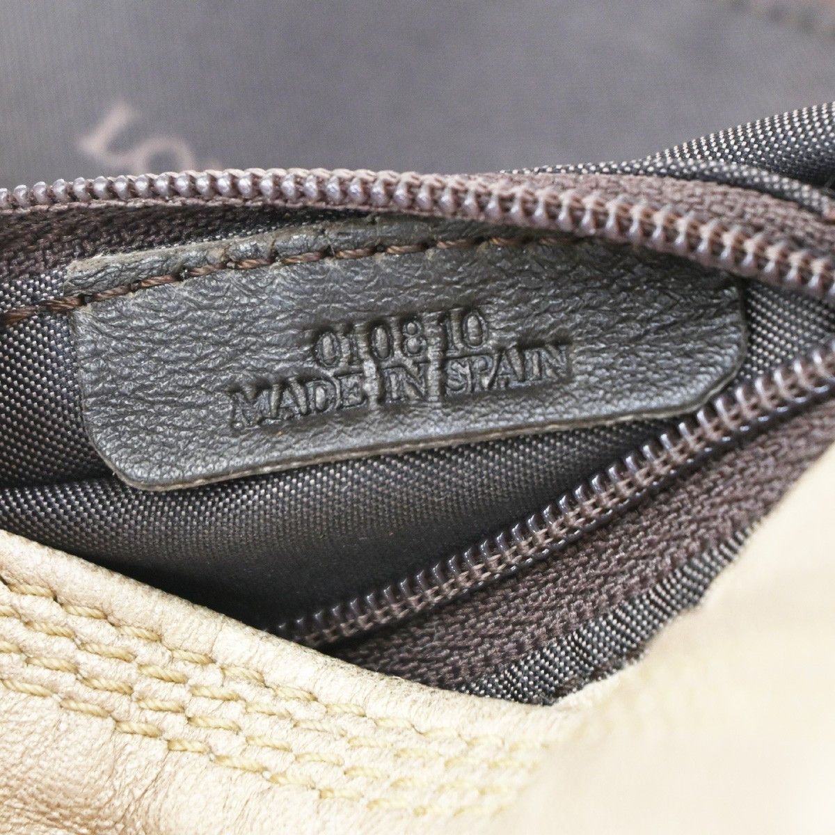 Loewe Loewe Anagram Logo Nappa Aire Hand Bag Leather Size ONE SIZE - 7 Thumbnail
