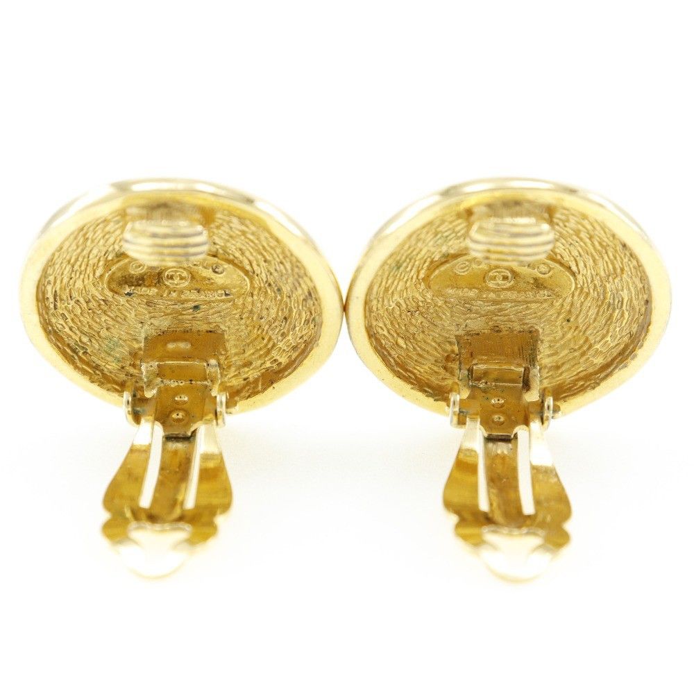 Chanel Chanel Vintage Round CC Clip-On Earrings Metal Size ONE SIZE - 3 Thumbnail