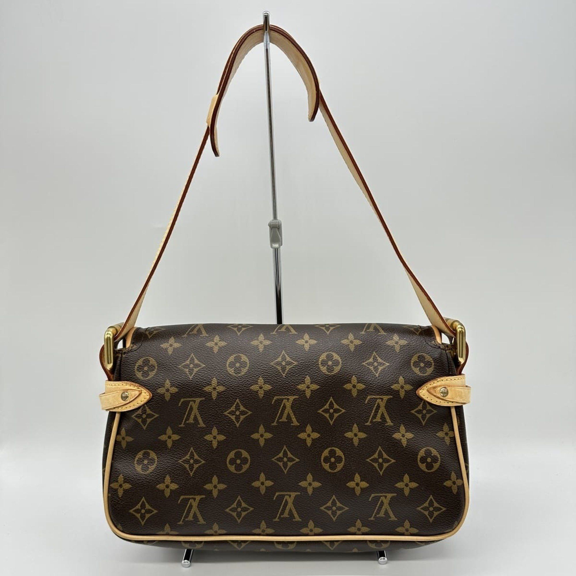 Louis Vuitton LOUIS VUITTON M40027 Hudson PM Shoulder Bag, Brown, Monogram, for Men and Women Size ONE SIZE - 2 Thumbnail