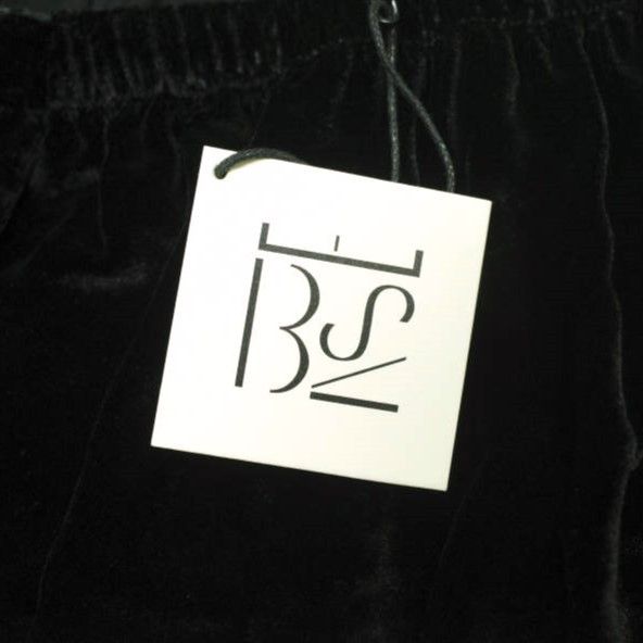Other Other Baserange OLIN SKIRT Velvet Skirt Others Skirts SKOLI-VE-SP25 DUTY FREE for USA Size ONE SIZE - 4 Thumbnail