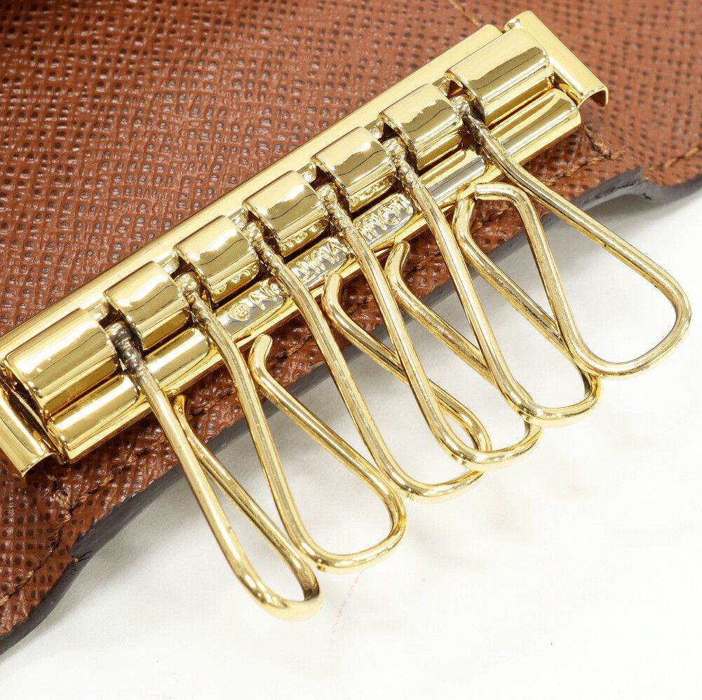 Louis Vuitton Louis Vuitton Louis Vuitton Multicles 6 Monogram Key Case Canvas Key case M62630 DUTY FREE for USA Size ONE SIZE - 4 Thumbnail