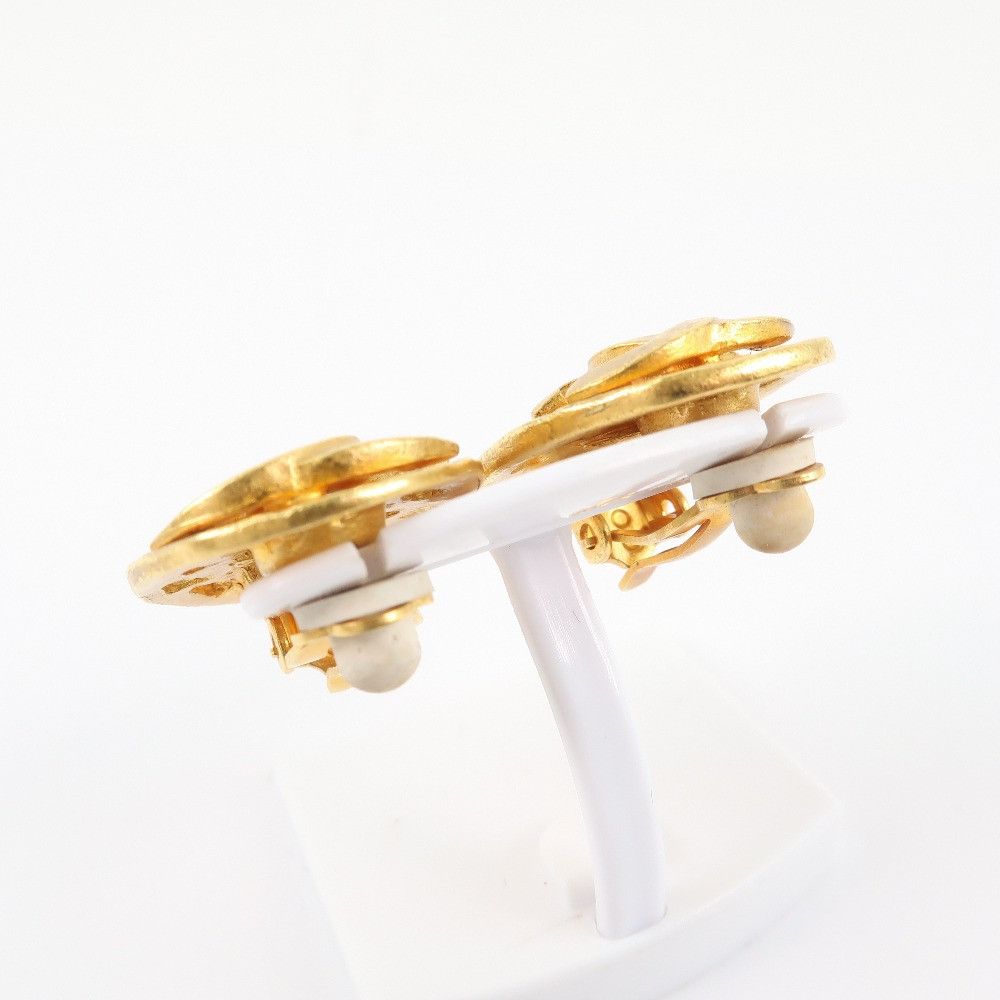 Chanel Chanel Chanel Oval Earrings Earrings Metal Earrings DUTY FREE for USA Size ONE SIZE - 4 Thumbnail