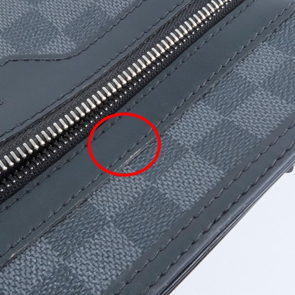 Louis Vuitton Louis Vuitton Louis Vuitton Thomas Damier Graphite Shoulder Bag Canvas Shoulder Bag N58028 DUTY FREE for USA Size ONE SIZE - 8 Thumbnail