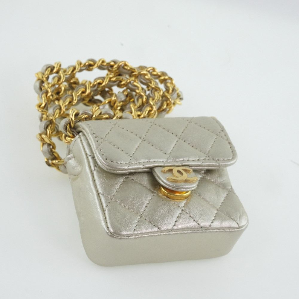 Chanel Chanel Chanel Chain Pochette Calf Shoulder Bag Leather Shoulder Bag DUTY FREE for USA Size ONE SIZE - 4 Thumbnail