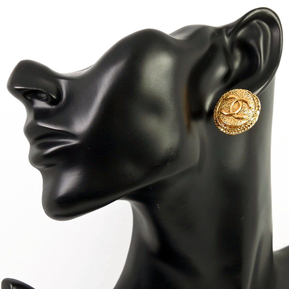 Chanel Chanel Chanel Coco Mark Earrings Metal Earrings DUTY FREE for USA Size ONE SIZE - 2 Thumbnail