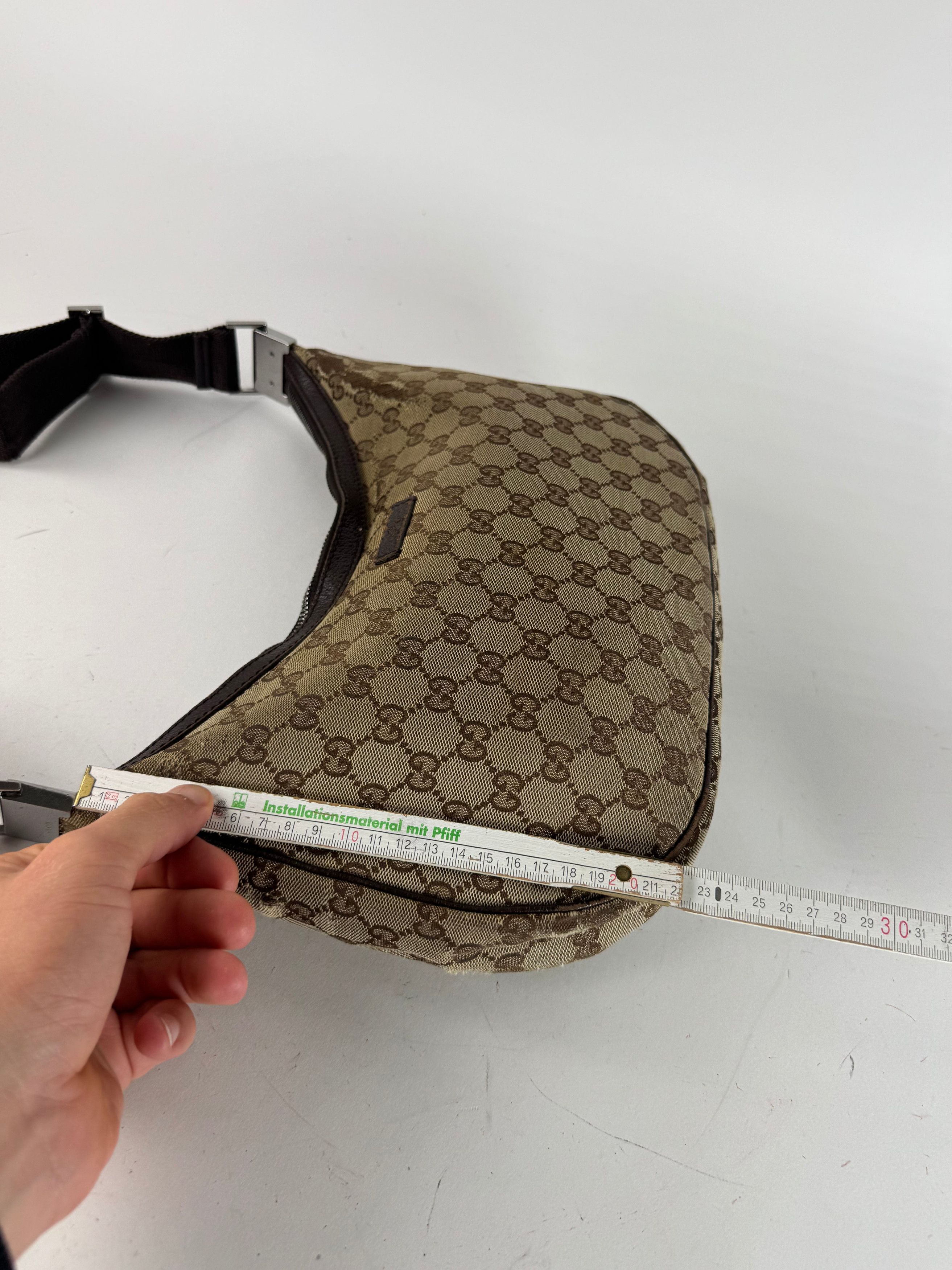 Gucci Vintage Monogram Canvas Croissant Crossbody 2Way Bag beige b Size ONE SIZE - 13 Thumbnail