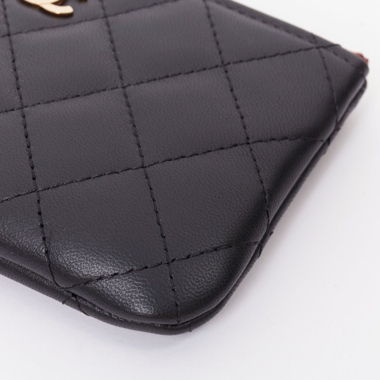 Chanel CHANEL Classic Small Zipped Pouch smooth lambskin gold tone metal pouch Size ONE SIZE - 6 Thumbnail